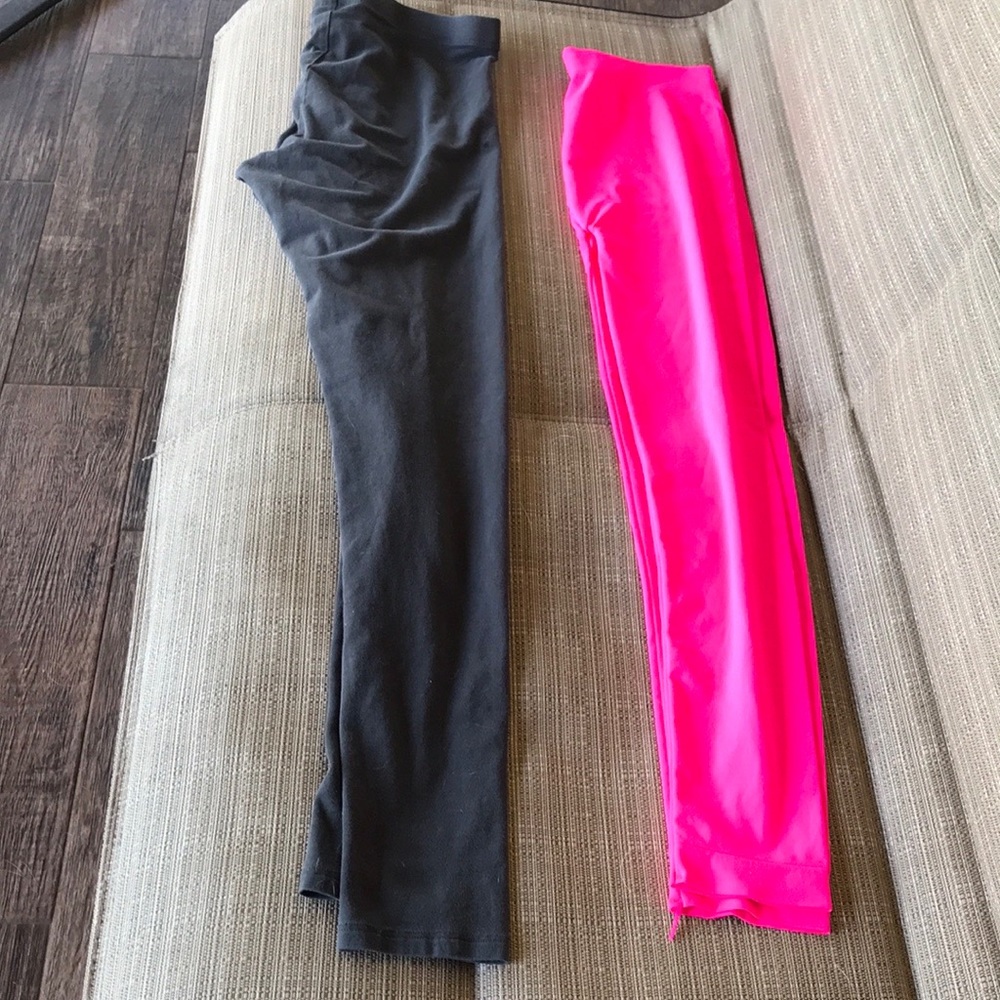Two pairs of leggings different sizes/colors